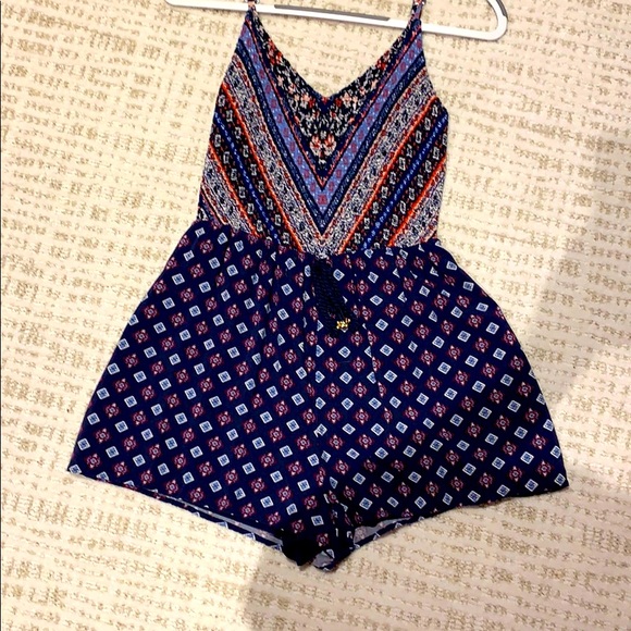 Romper - Picture 1 of 4